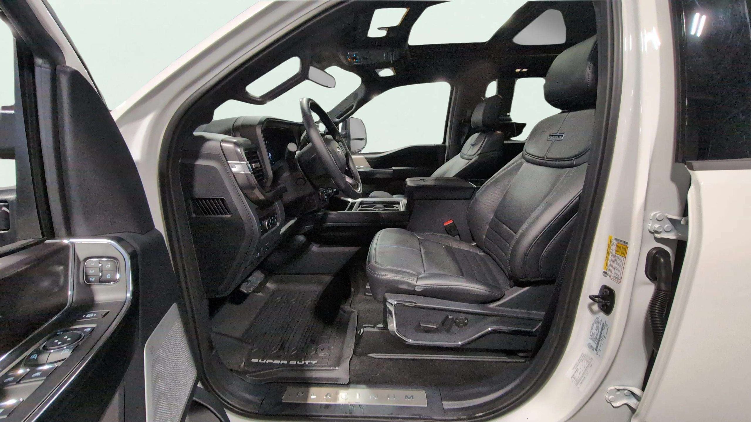 2026 Ford F-450SD Platinum DRW