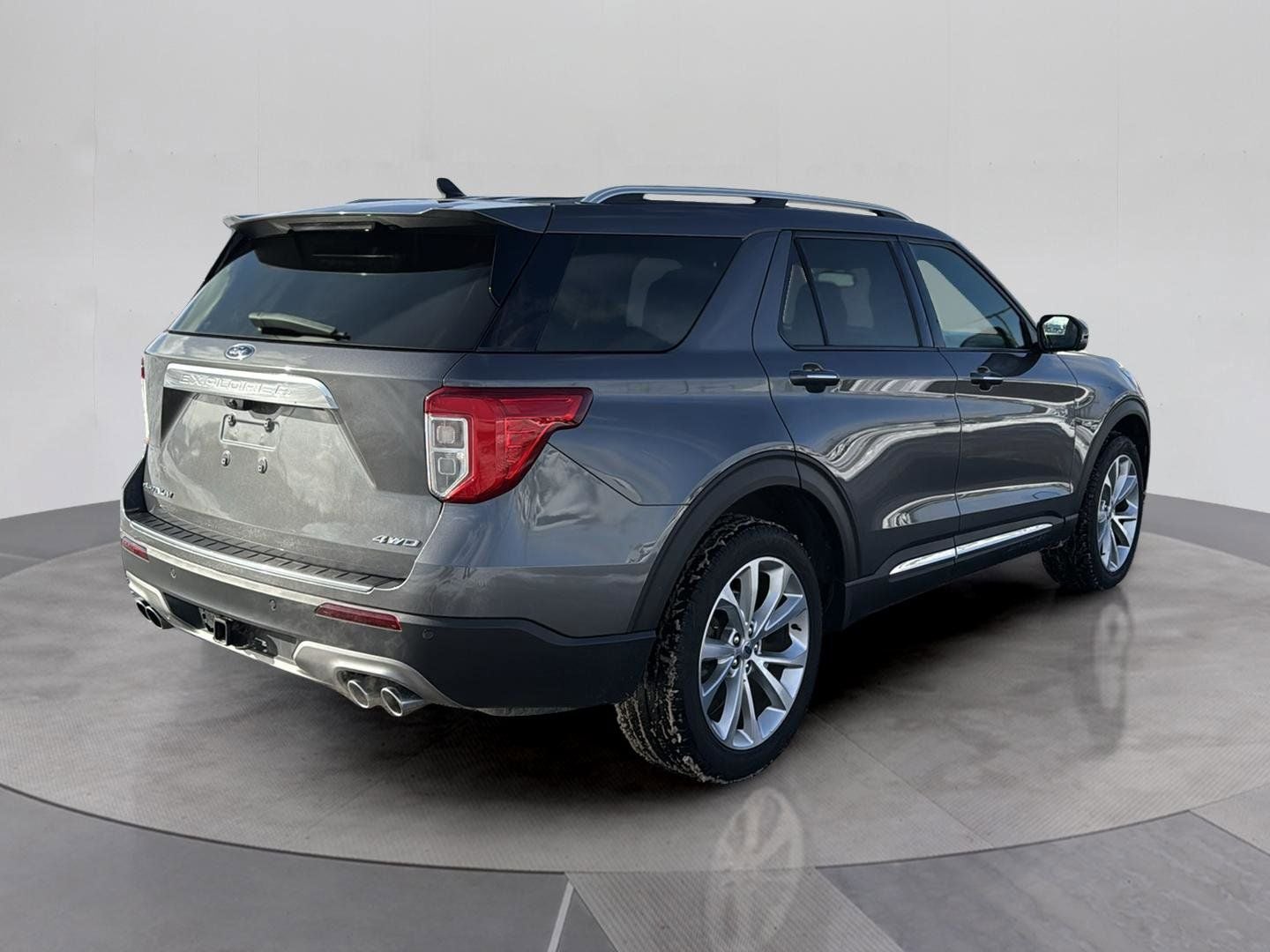 2023 Ford Explorer Platinum
