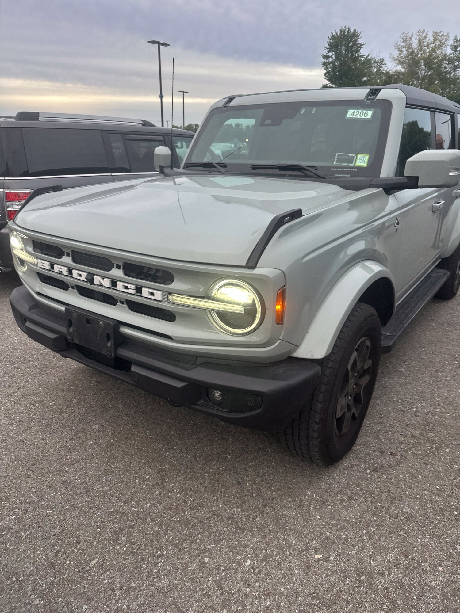 2023 Ford Bronco Outer Banks