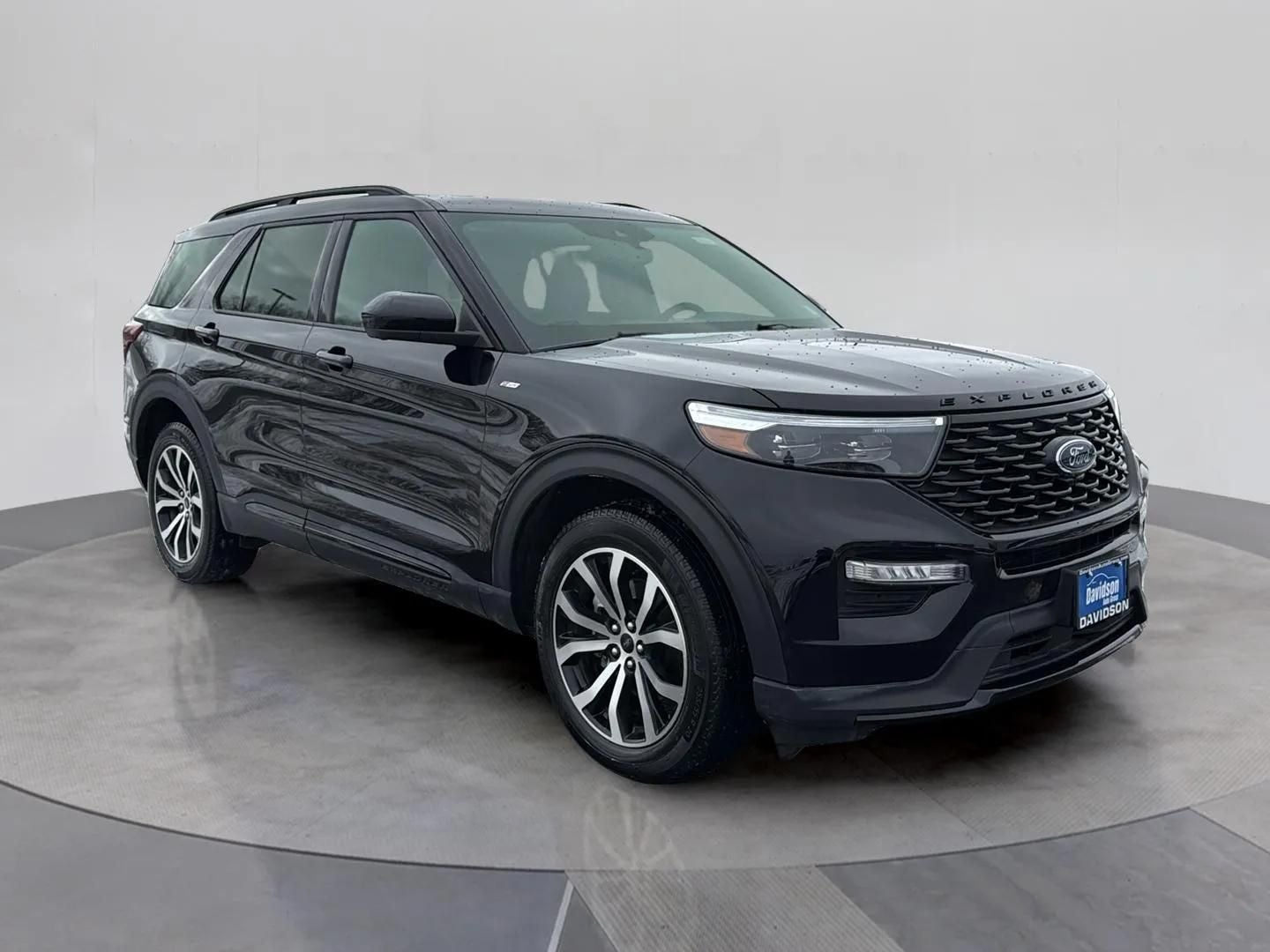 2023 Ford Explorer ST-Line