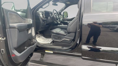 2025 Ford F-450SD Platinum DRW