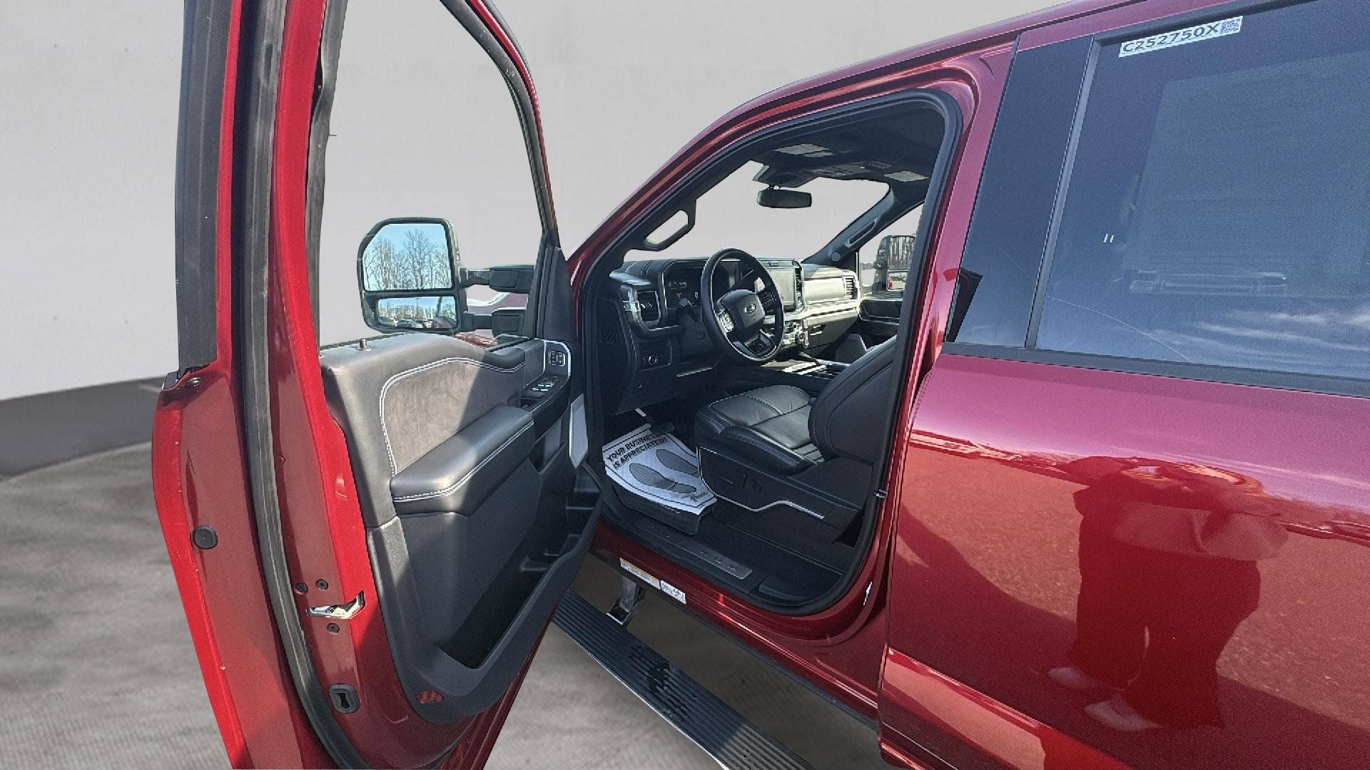 2025 Ford F-450SD Platinum DRW