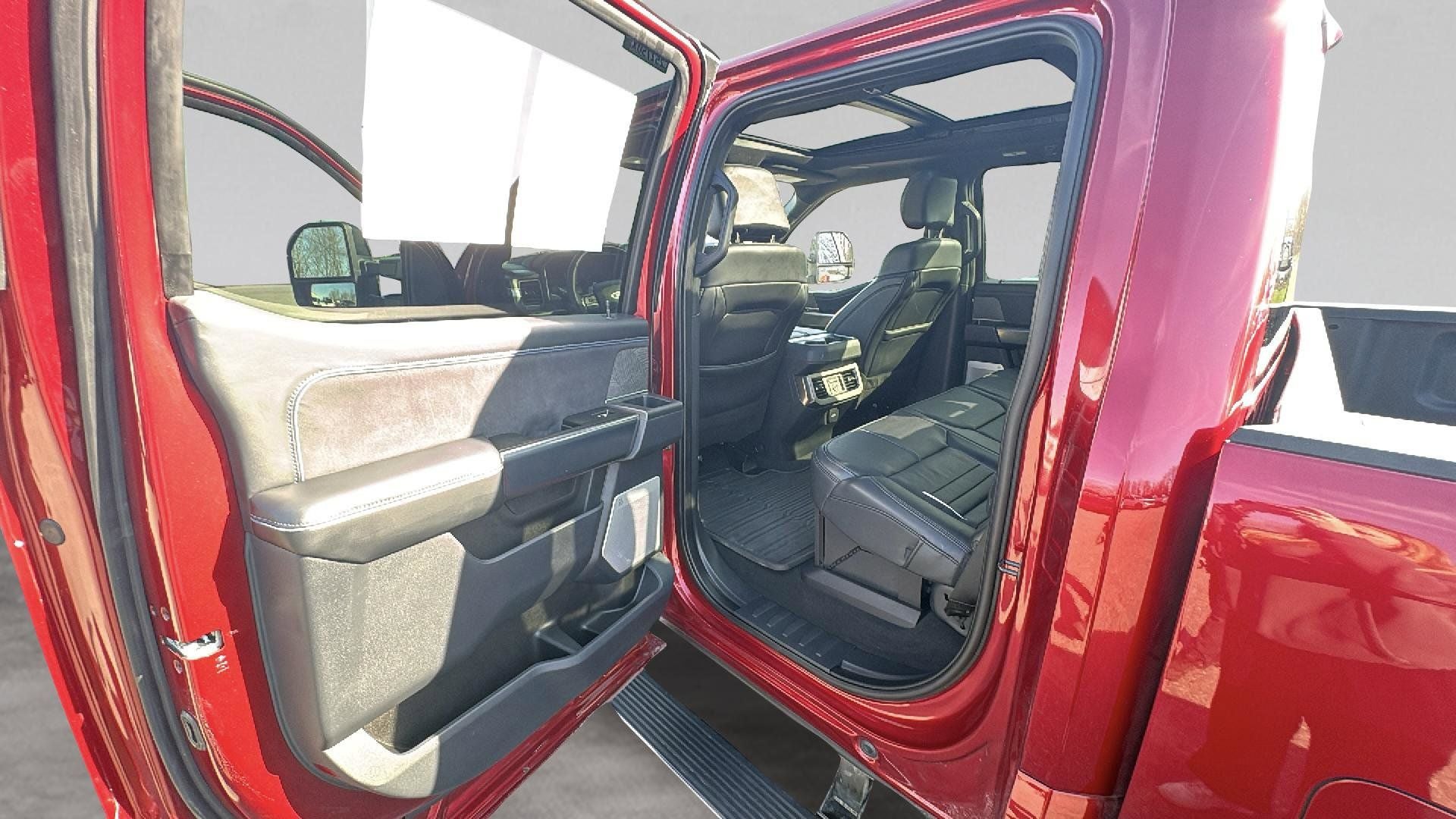 2025 Ford F-450SD Platinum DRW