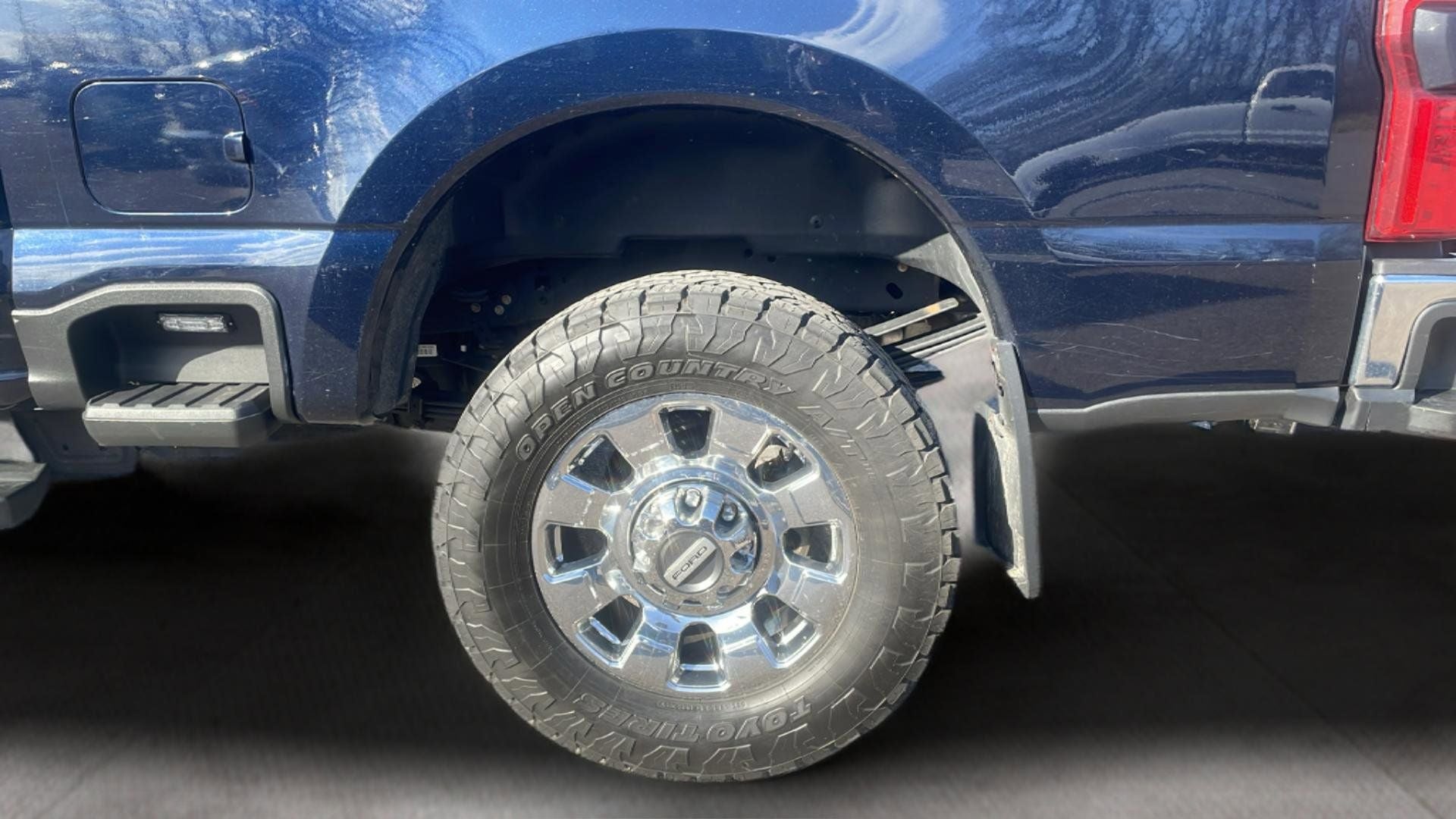 2023 Ford F-350SD Lariat