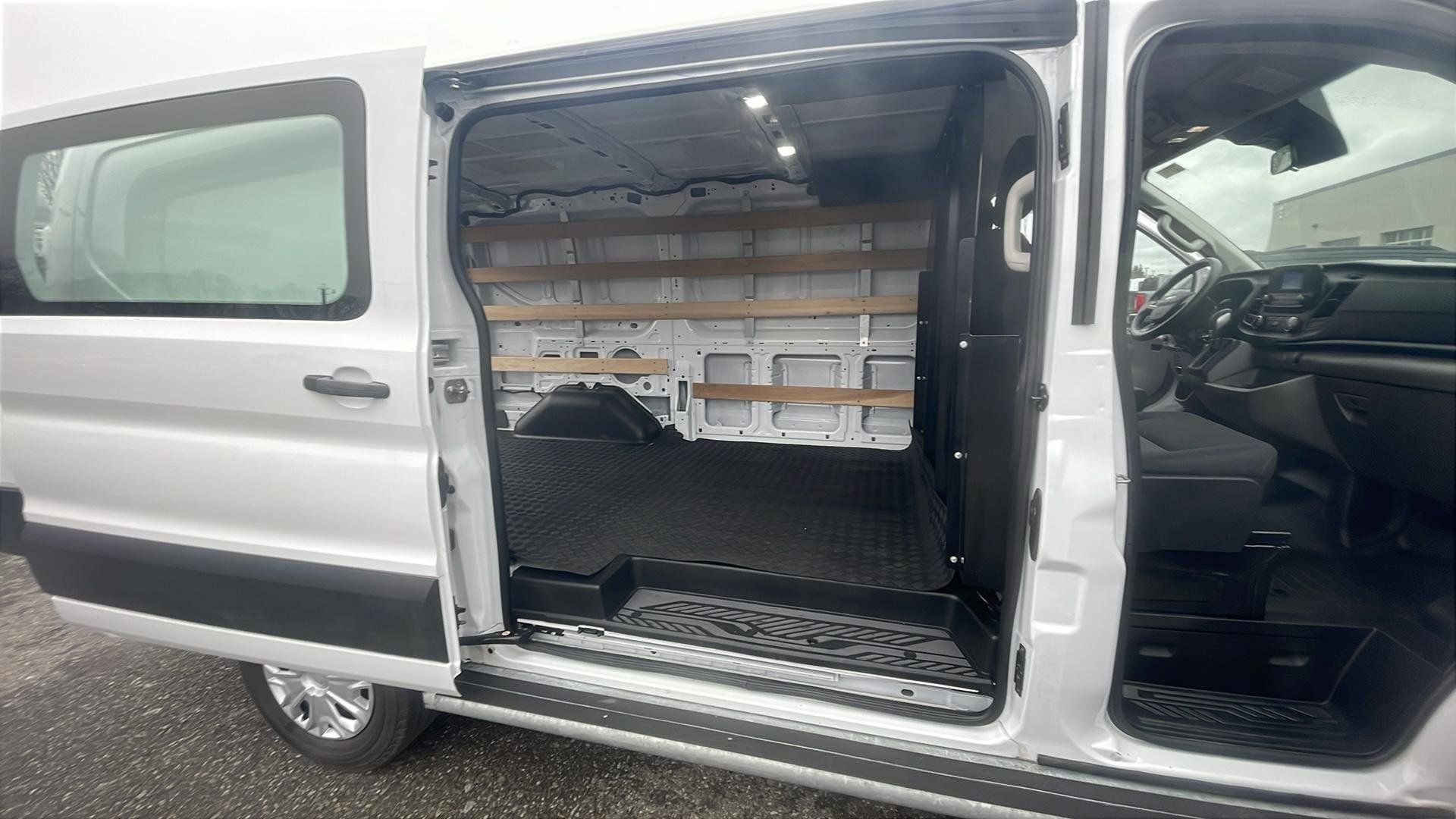 2024 Ford Transit-250 Base