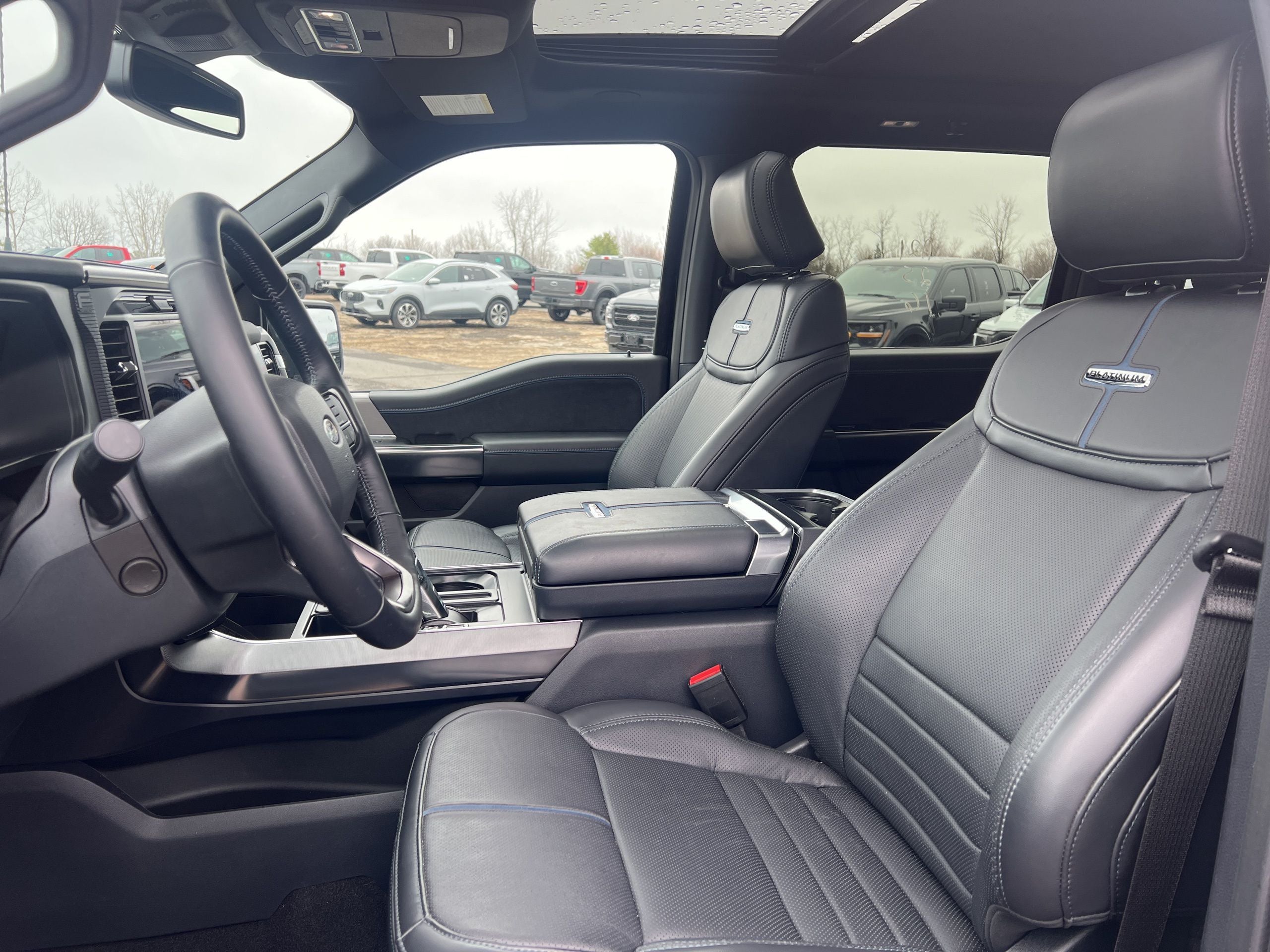 2025 Ford F-150 Platinum