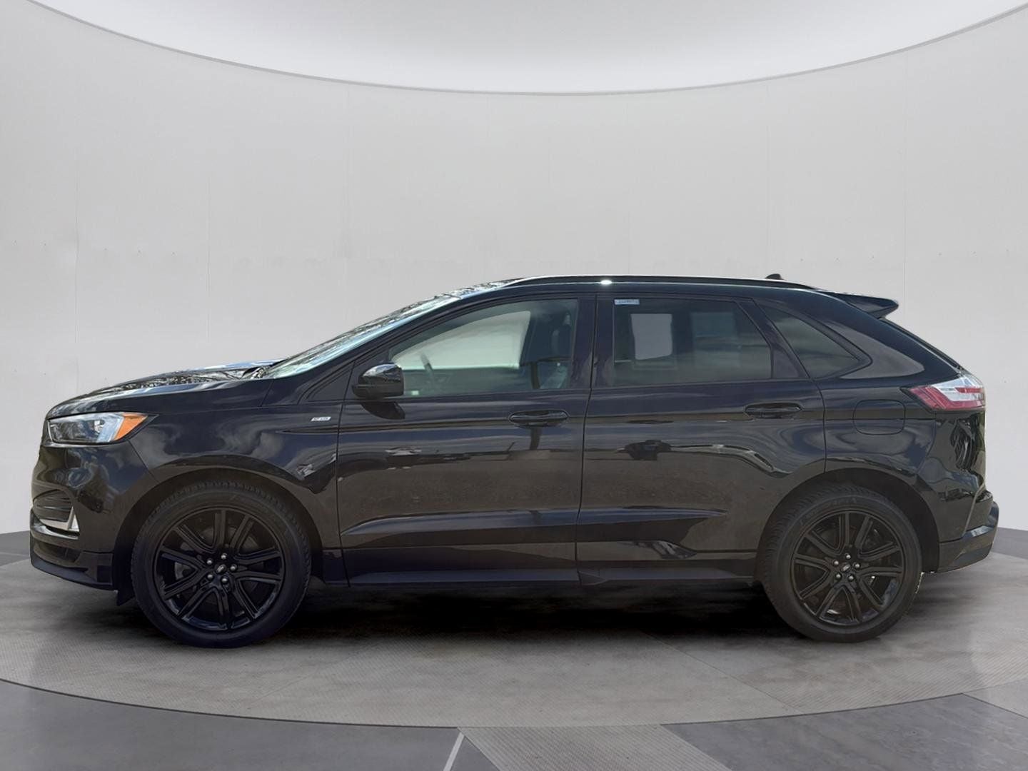2022 Ford Edge ST Line
