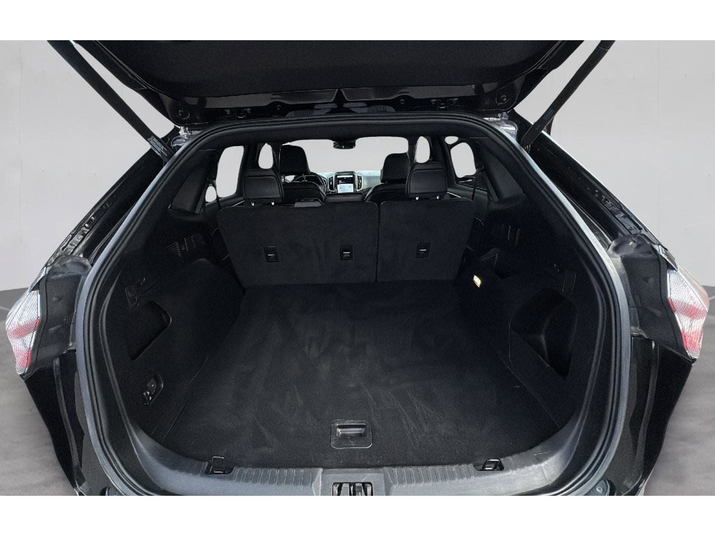 2022 Ford Edge ST Line