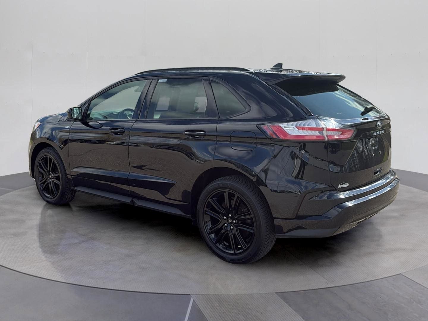 2022 Ford Edge ST Line