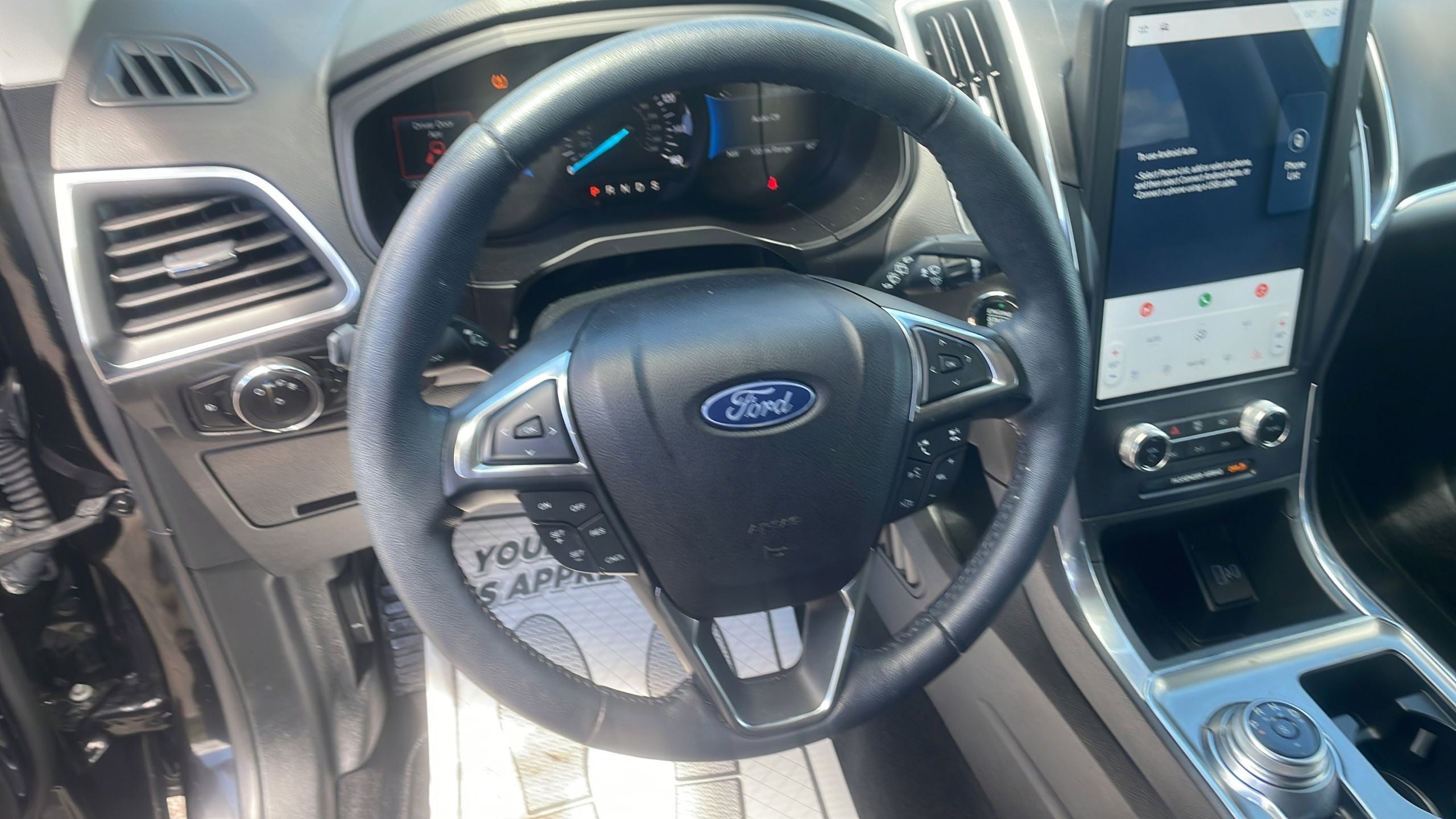 2023 Ford Edge Titanium