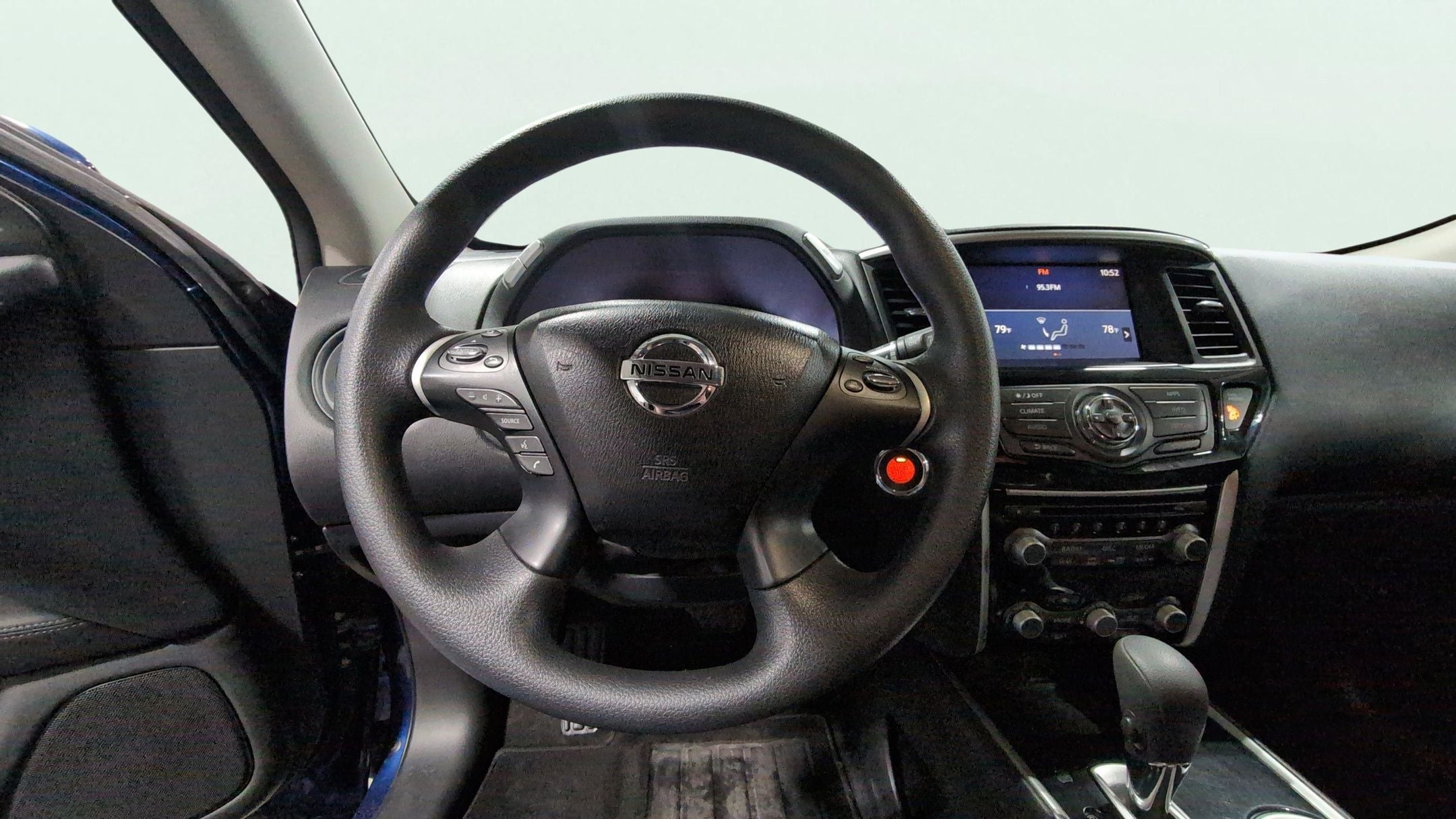 2020 Nissan Pathfinder S