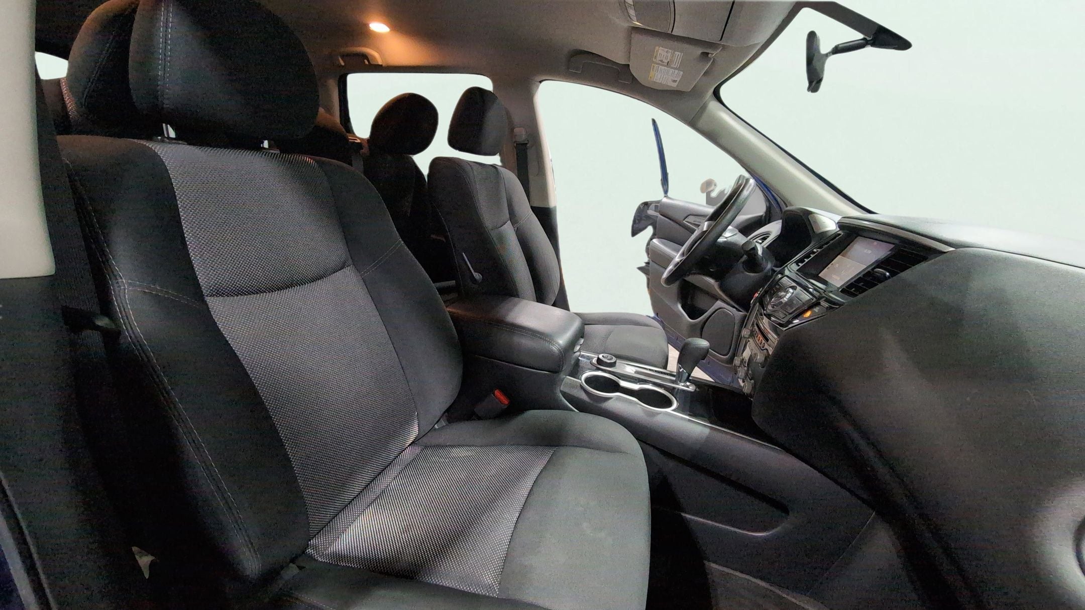 2020 Nissan Pathfinder S