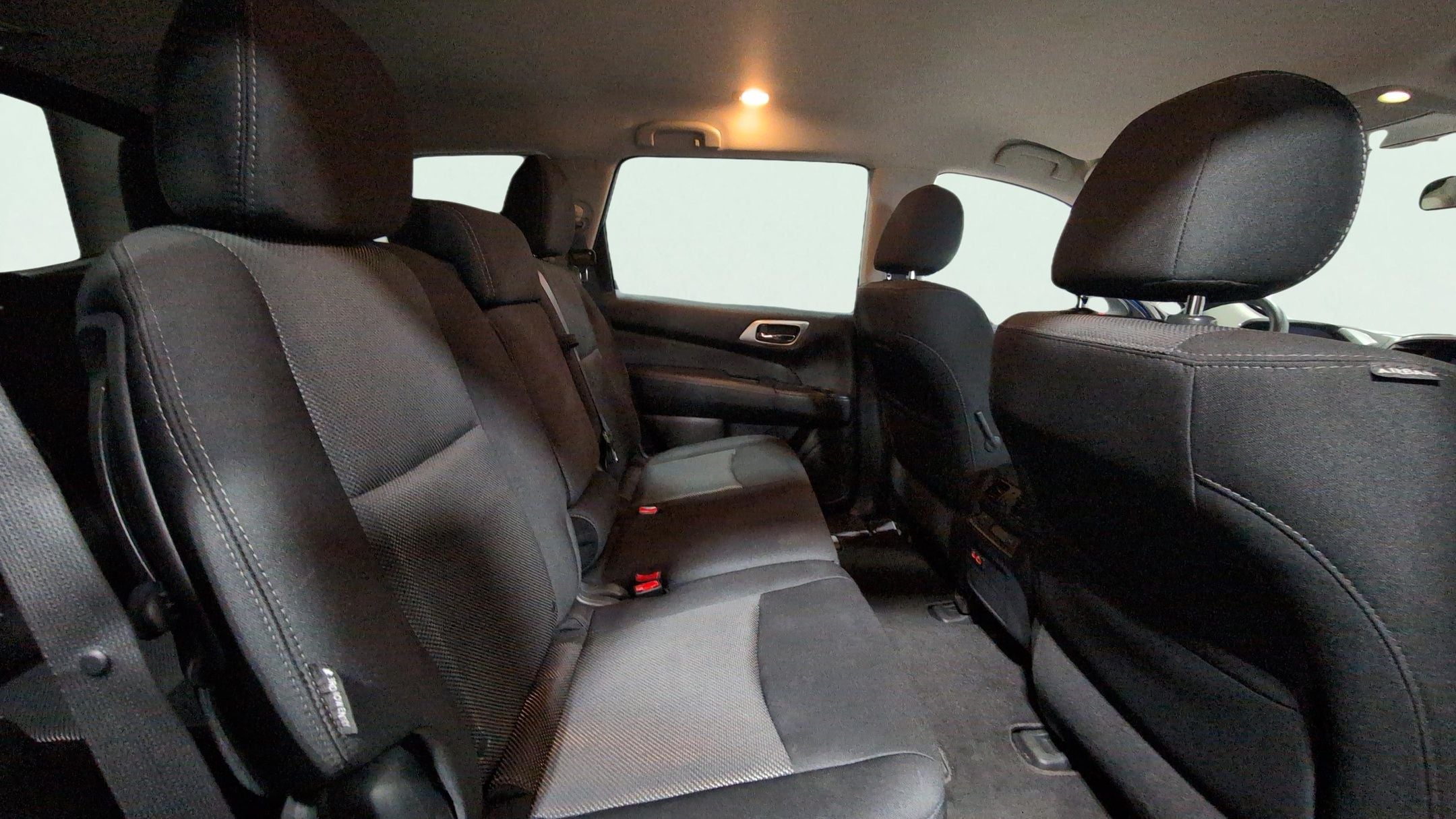 2020 Nissan Pathfinder S