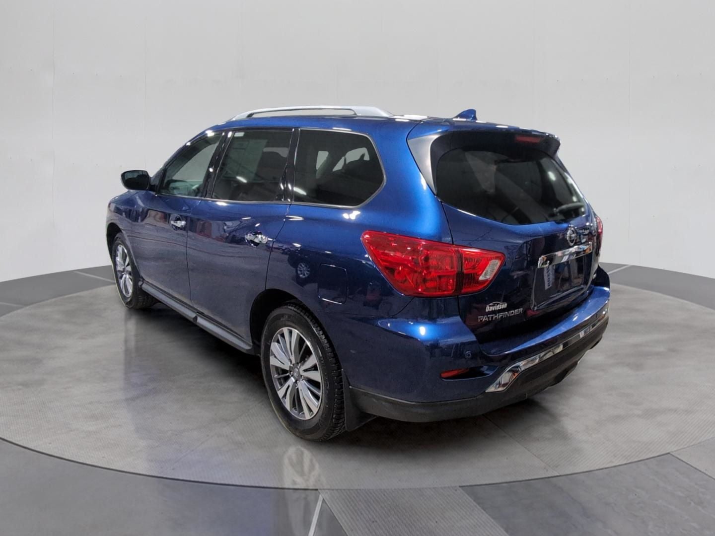 2020 Nissan Pathfinder S