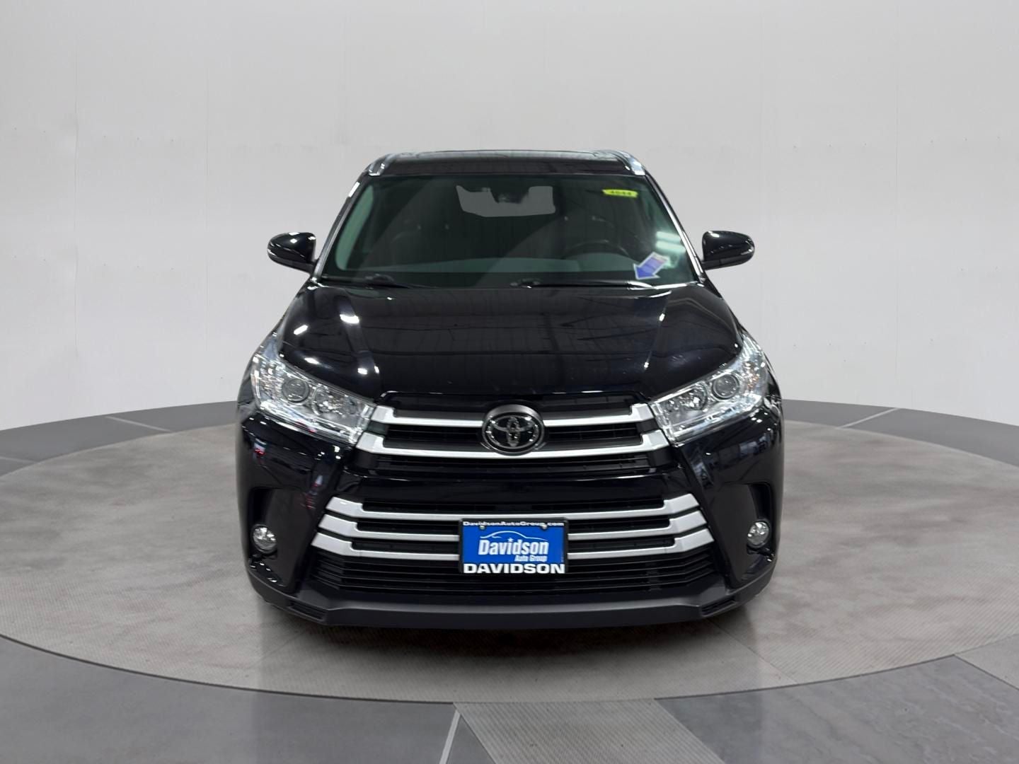 2019 Toyota Highlander SE