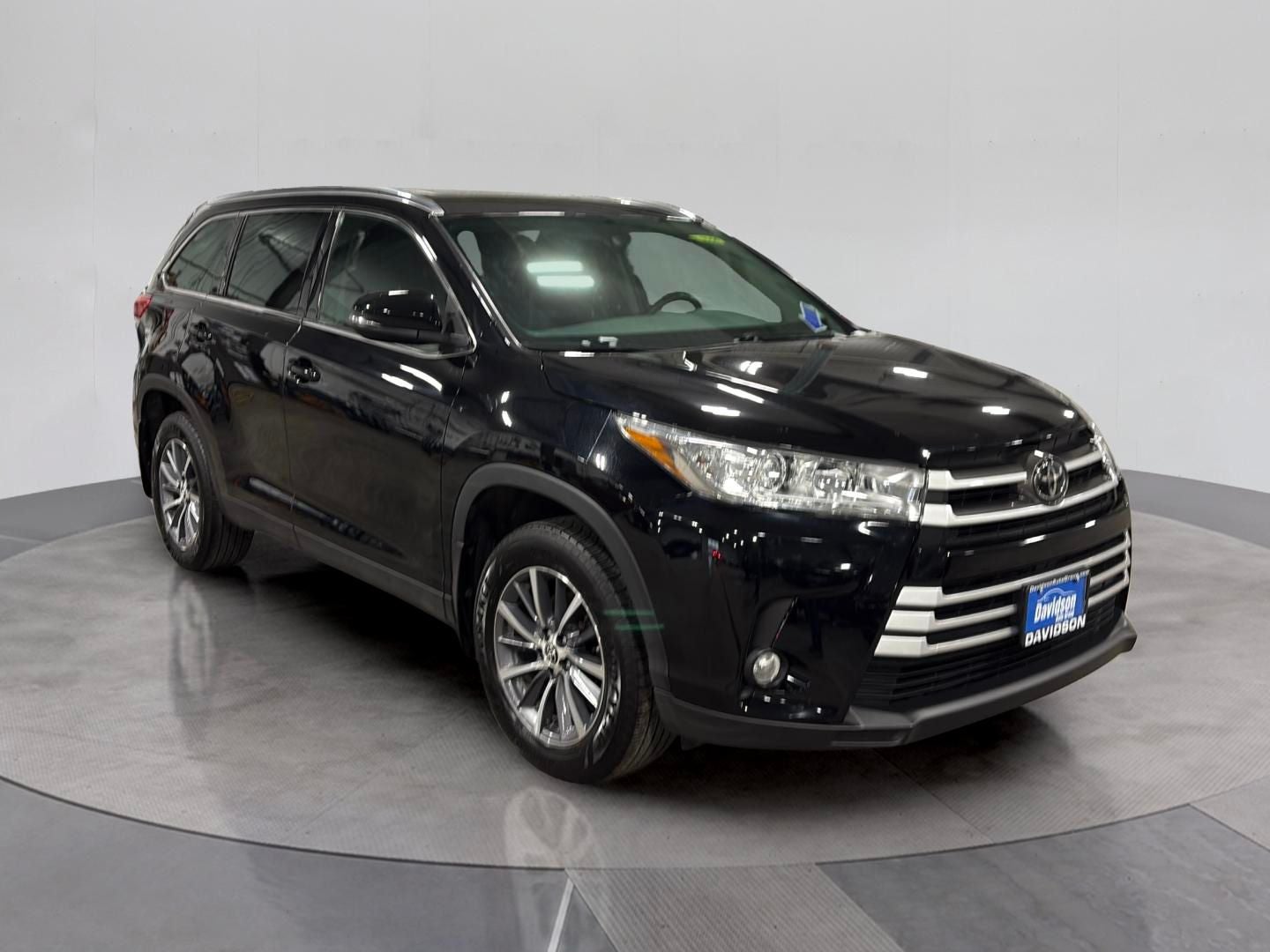 2019 Toyota Highlander SE