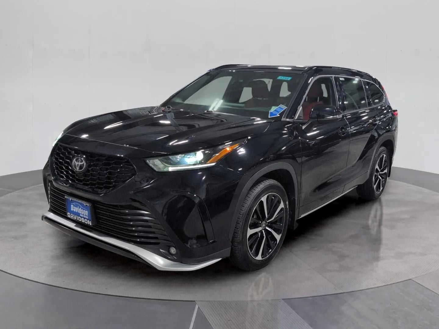 2022 Toyota Highlander XSE