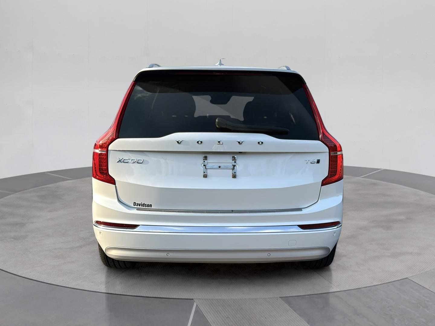 2022 Volvo XC90 T6 Inscription