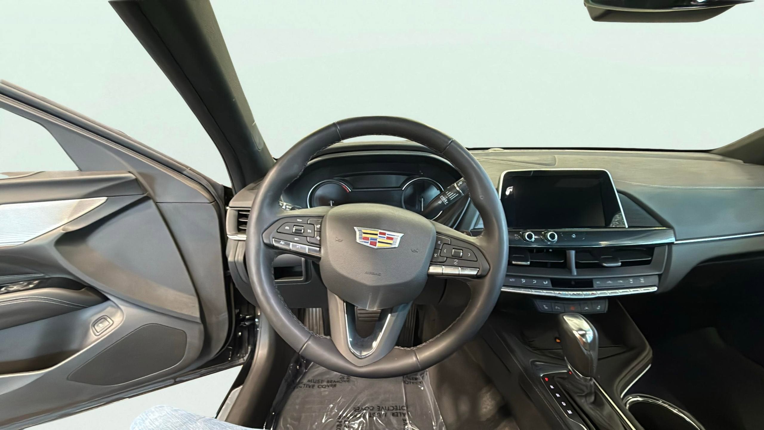 2023 Cadillac CT4 Luxury