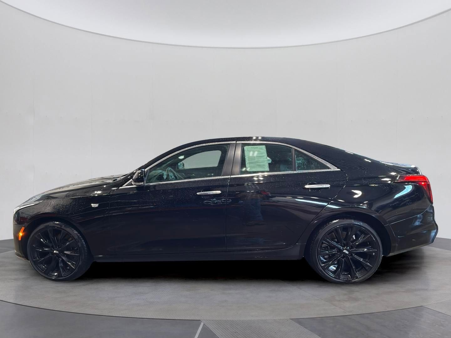 2023 Cadillac CT4 Luxury