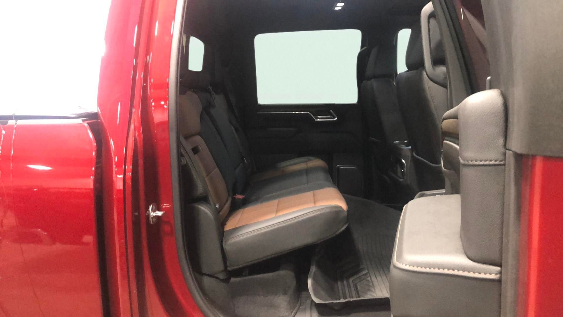 2025 Chevrolet Silverado 3500 HD High Country