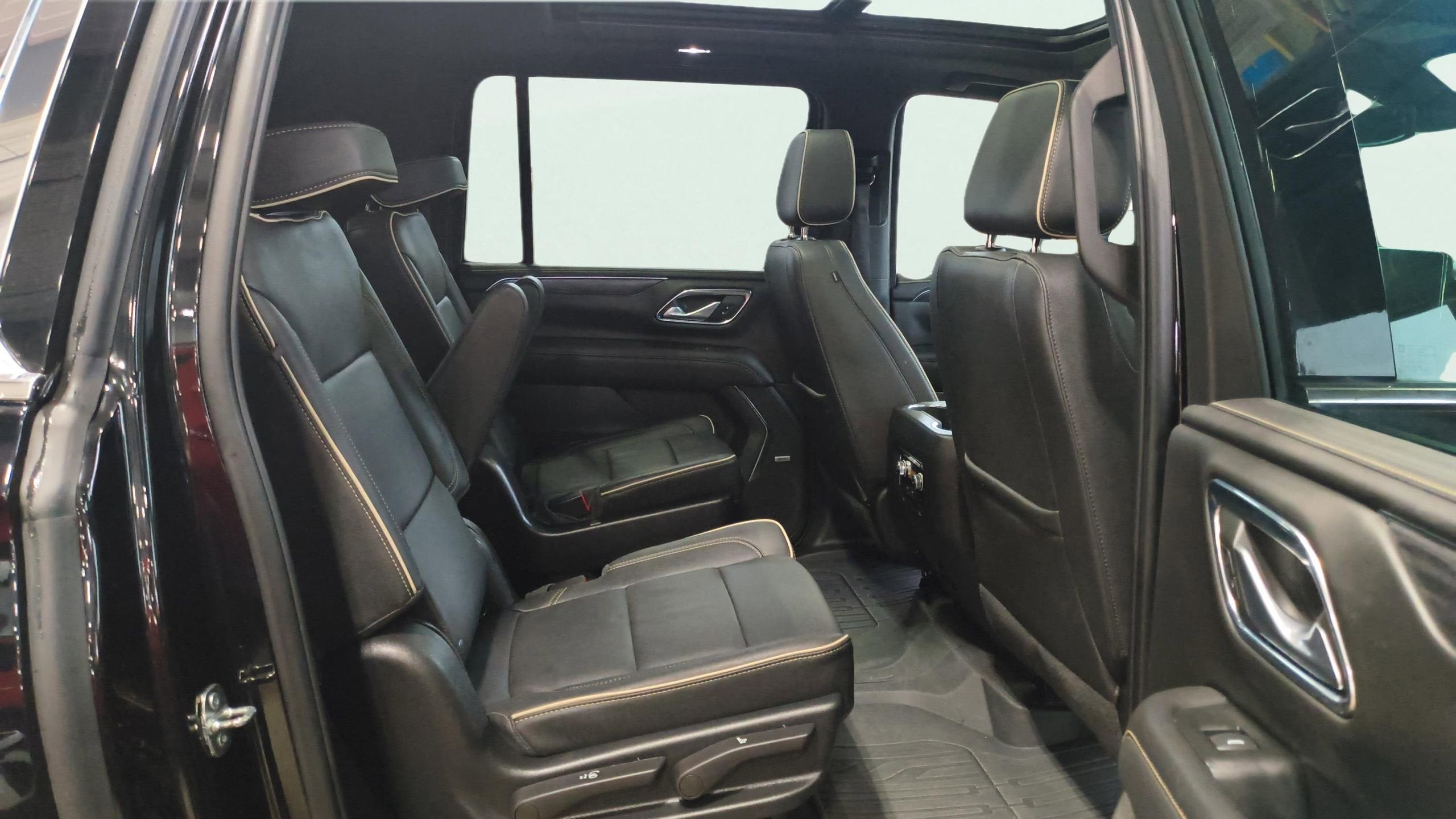 2022 GMC Yukon XL SLT