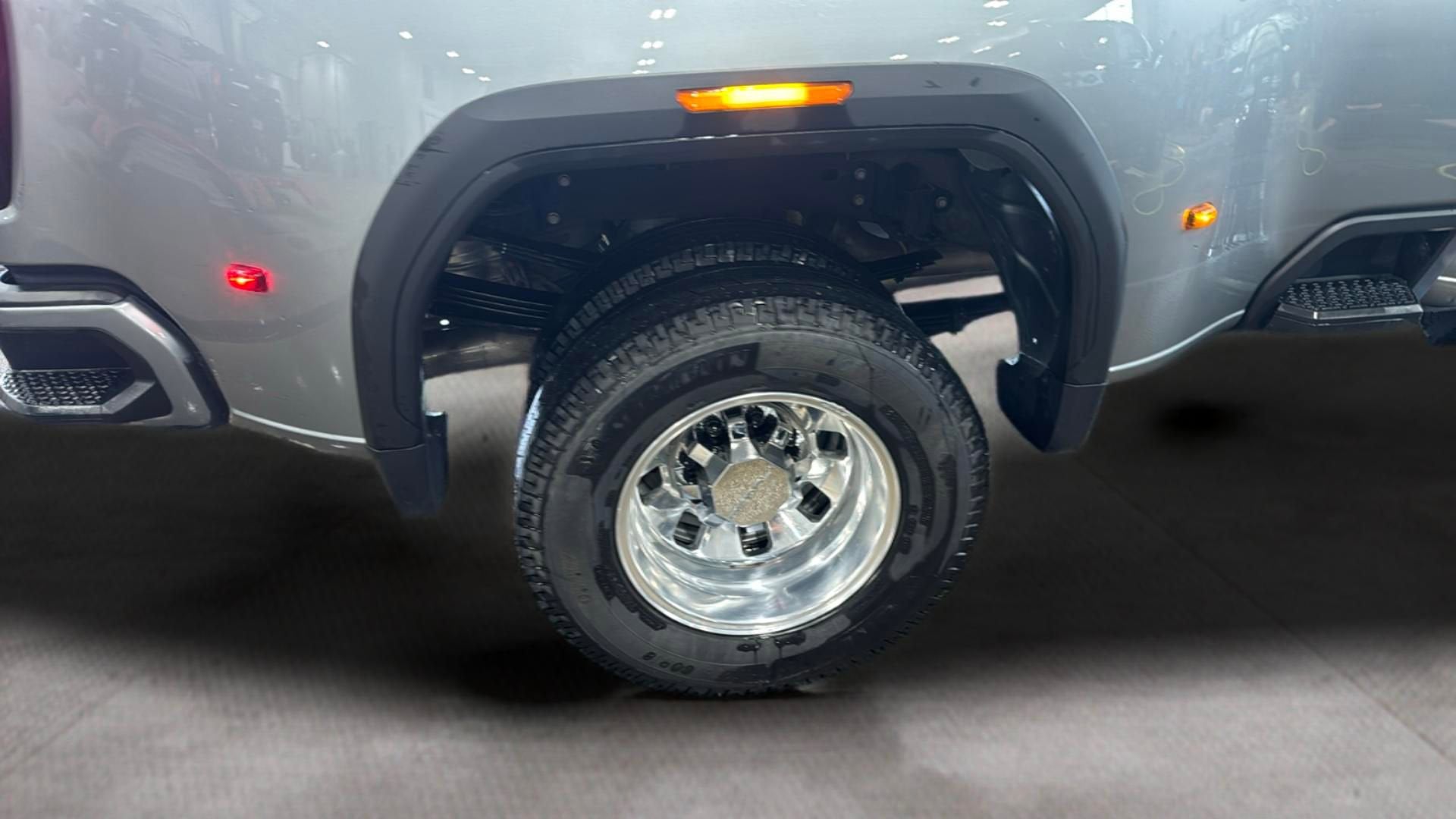 2024 GMC Sierra 3500 HD Denali