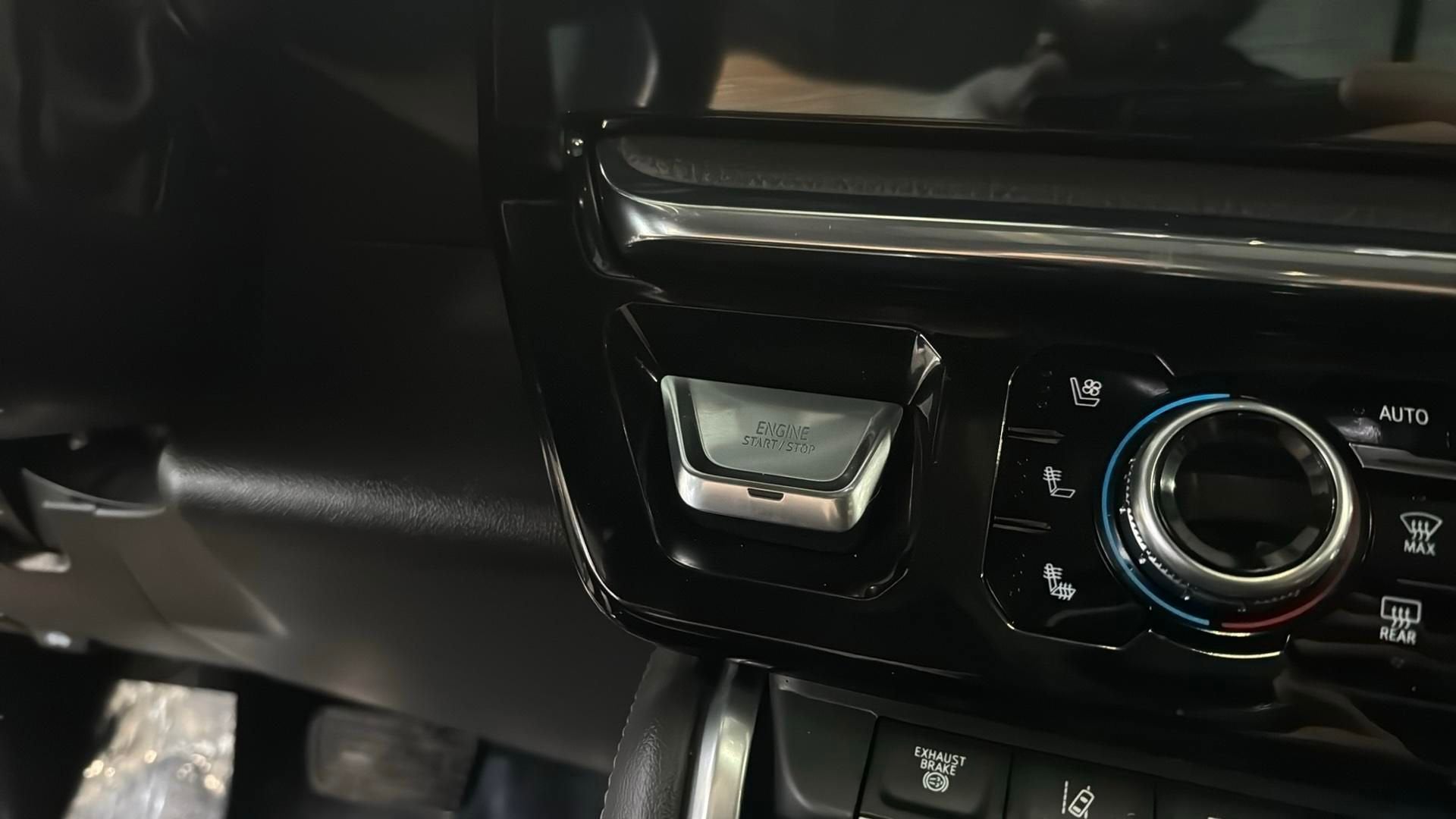 2024 GMC Sierra 3500 HD Denali