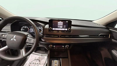 2022 Mitsubishi Outlander ES