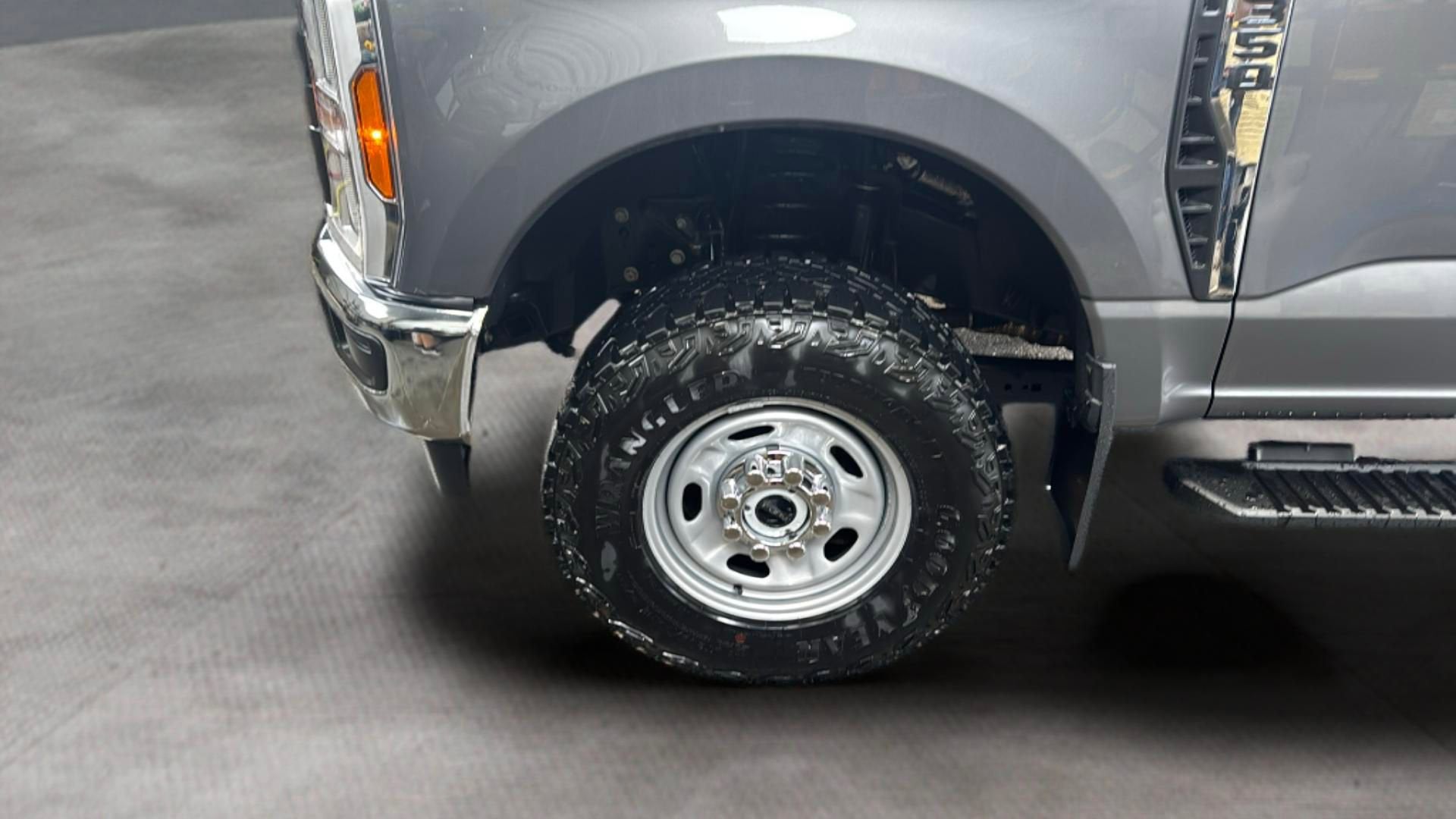 2025 Ford Super Duty F-350 SRW XL