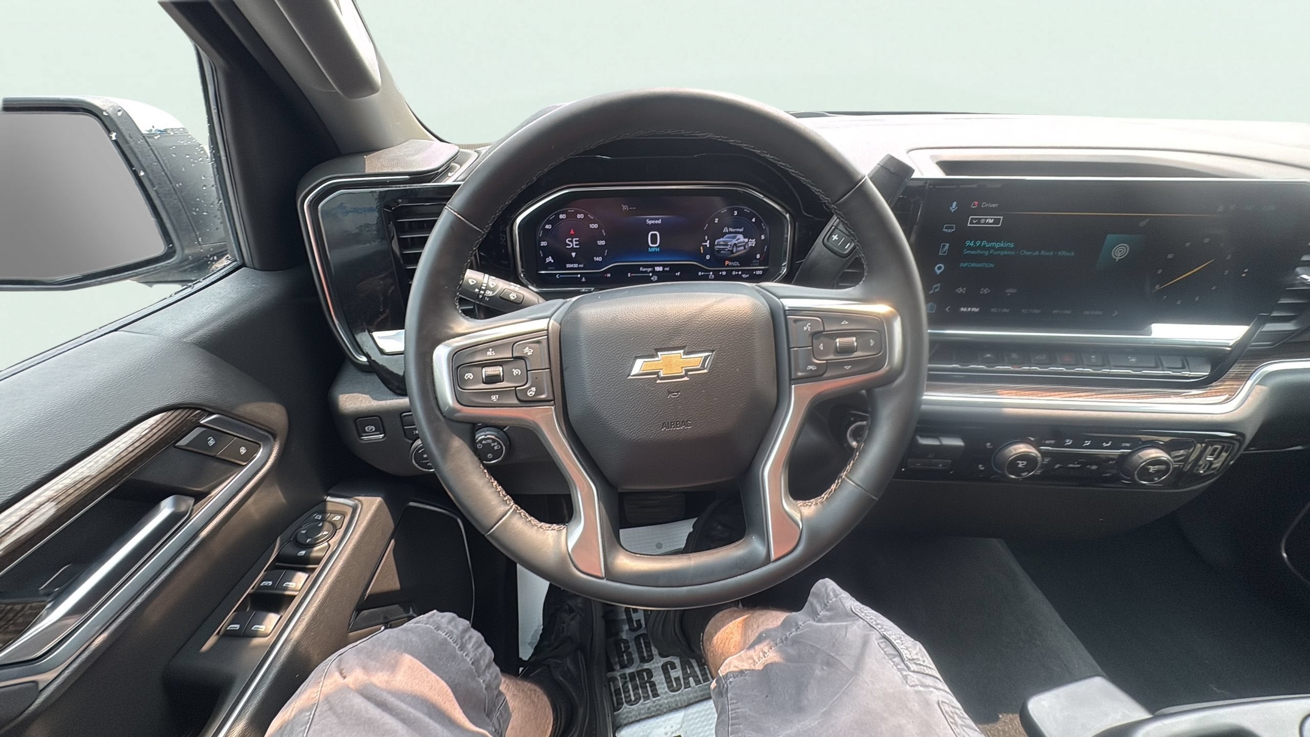 2025 Chevrolet Silverado 1500 LT (2FL)