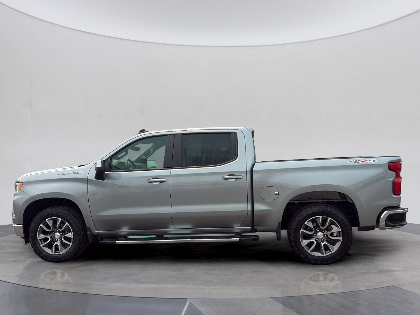 2025 Chevrolet Silverado 1500 LT (2FL)