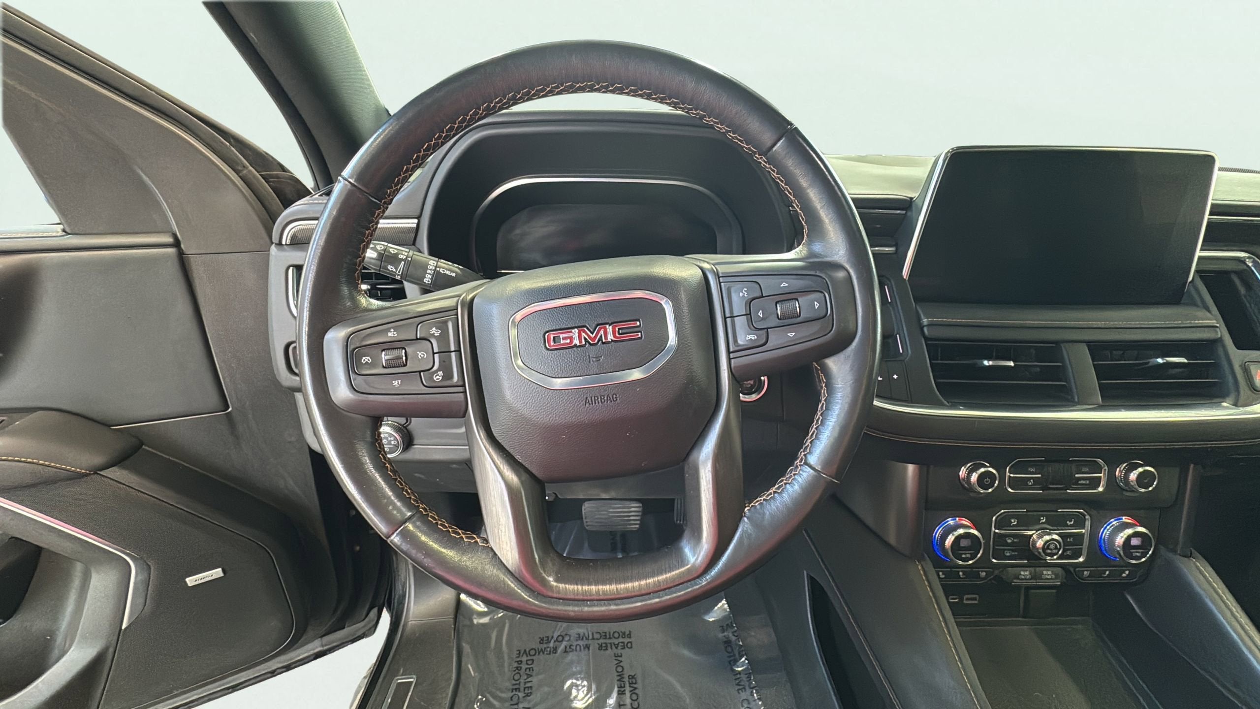 2023 GMC Yukon XL AT4