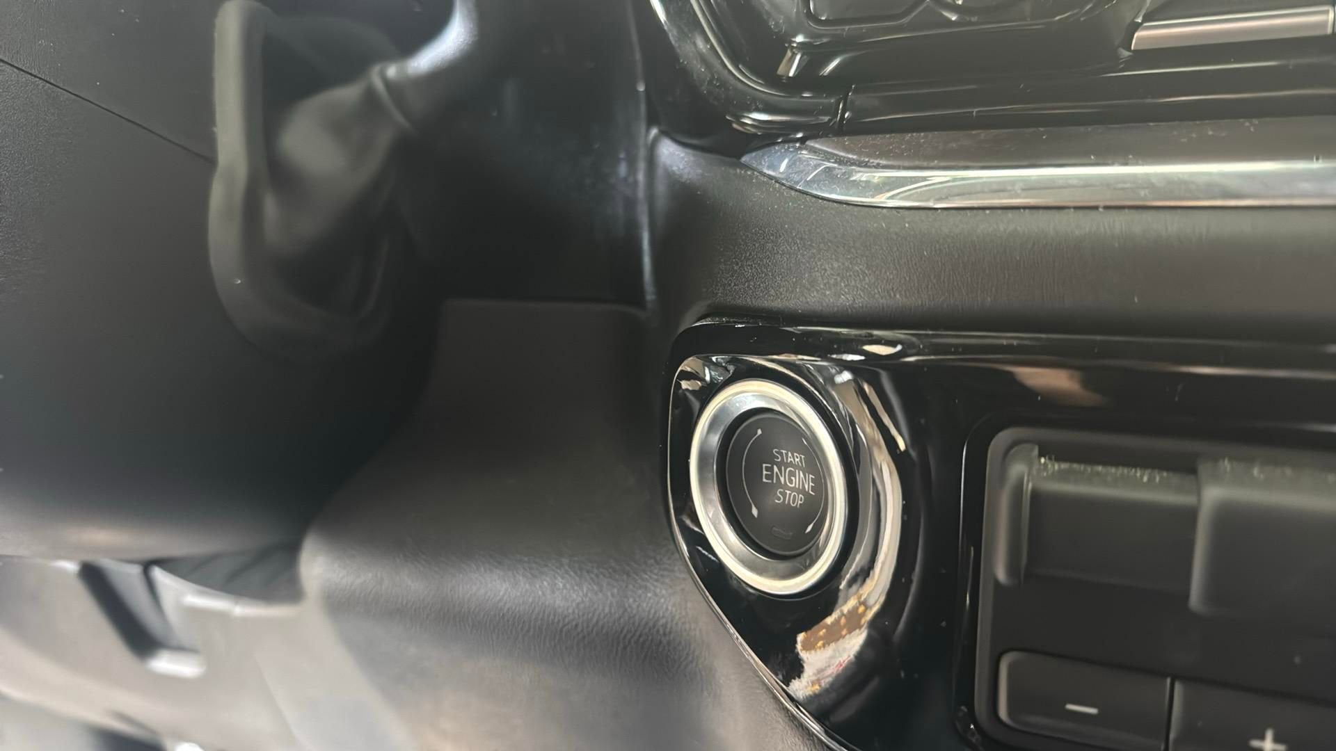 2025 GMC Sierra 3500 HD SLT