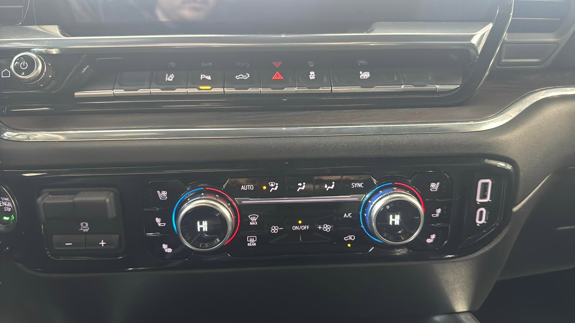 2025 GMC Sierra 3500 HD SLT