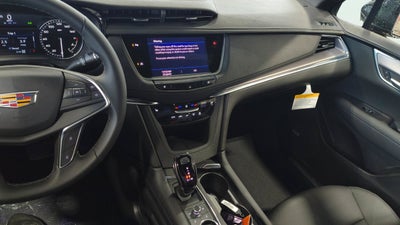 2026 Cadillac XT5 Luxury