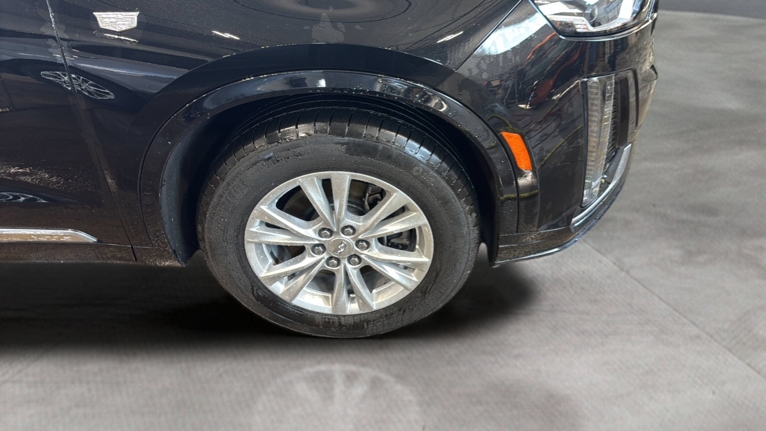 2024 Cadillac XT6 Luxury