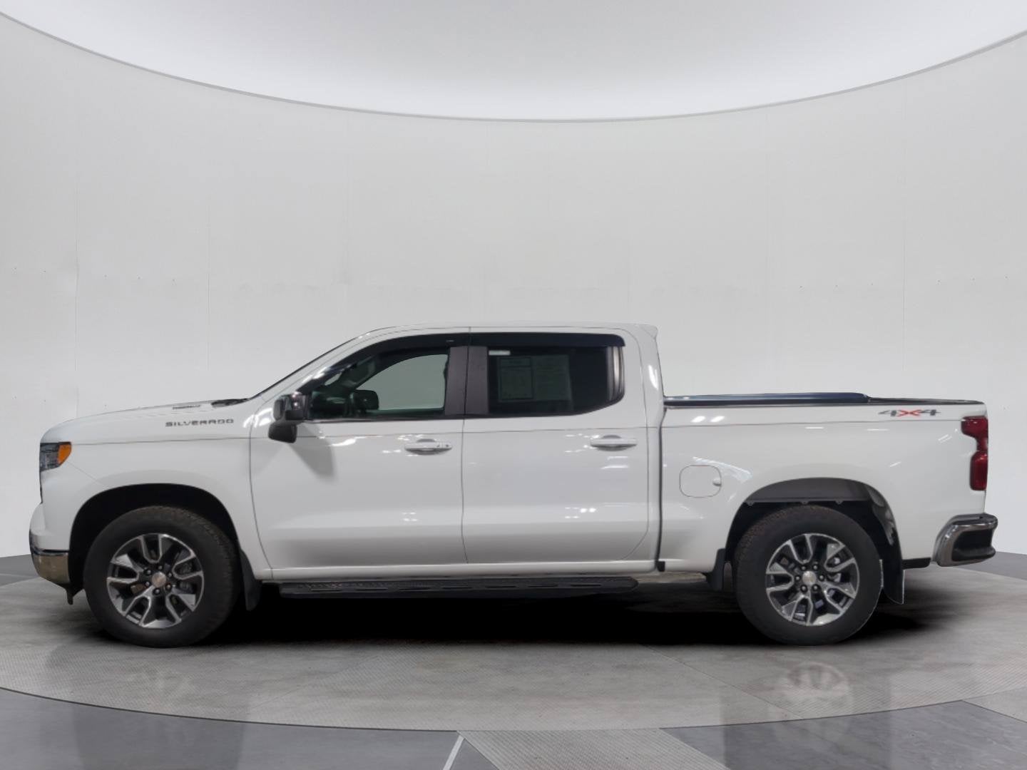 2025 Chevrolet Silverado 1500 LT (2FL)
