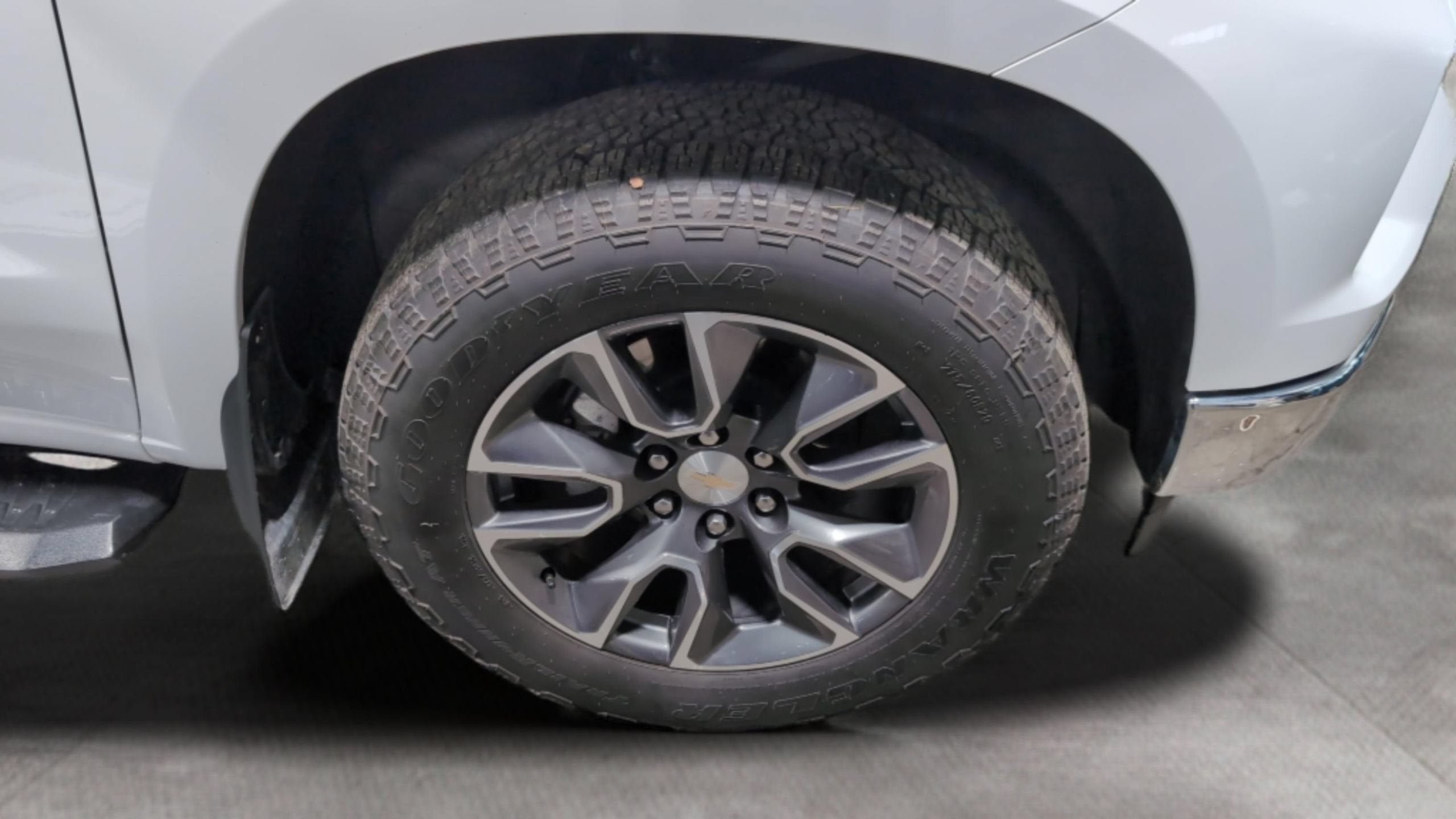 2025 Chevrolet Silverado 1500 LT (2FL)