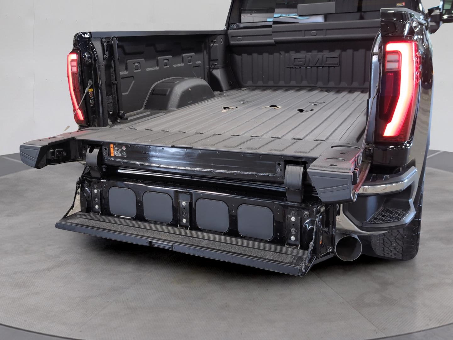 2025 GMC Sierra 3500 HD SLT